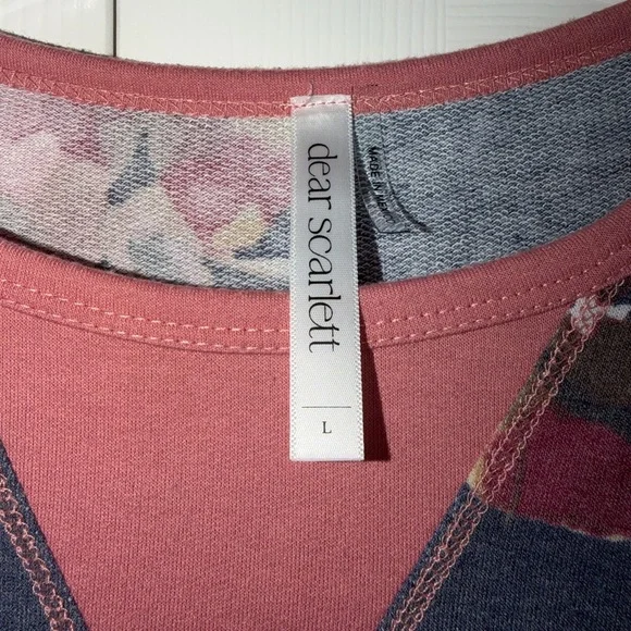 Dear Scarlett Floral 3/4 Sleeve Shirt - Picture 3 of 4